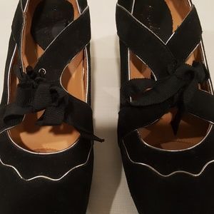 Earthies Vintage style Suede shoes